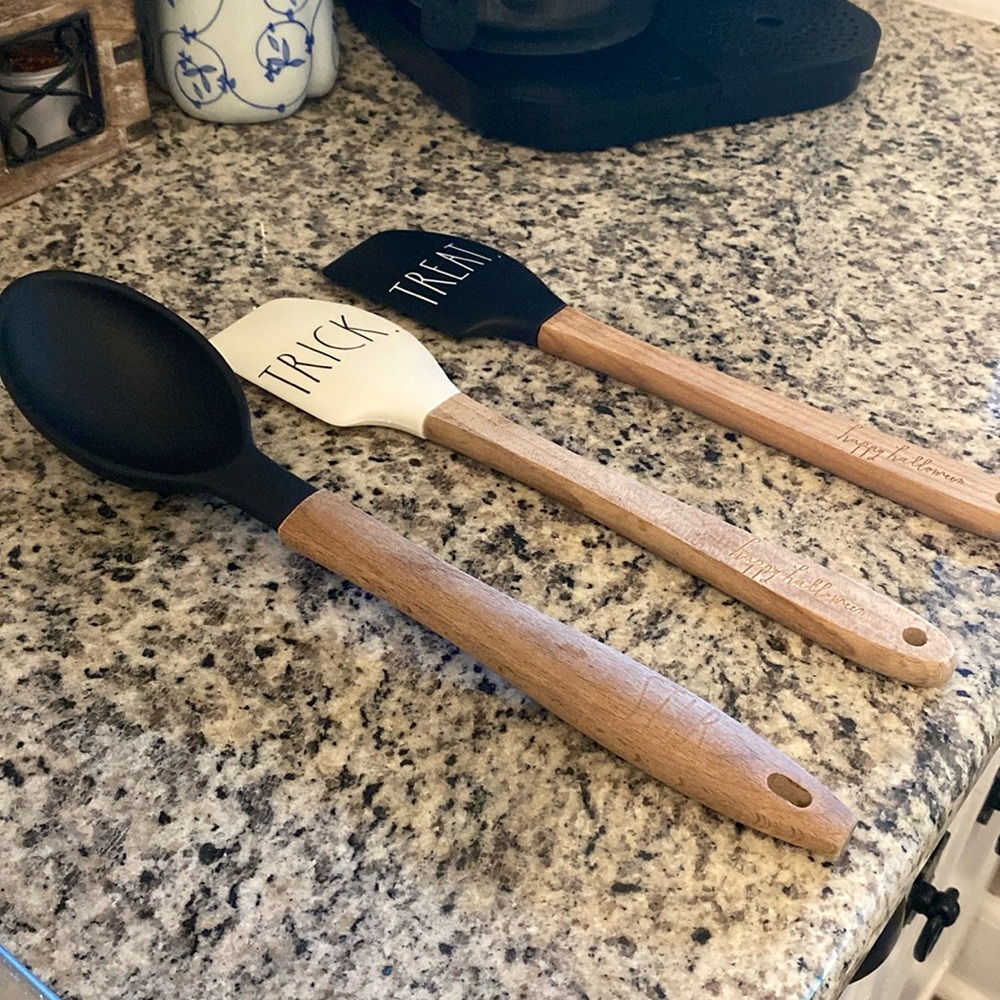 Rae Dunn Utensils